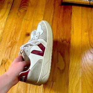 Veja sneakers in good condition